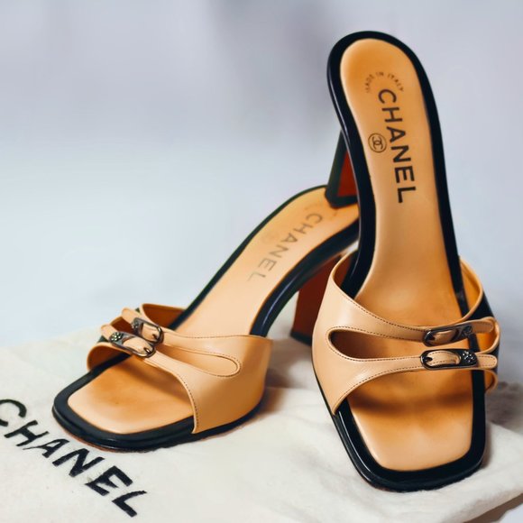 Chanel Cream and Black Sandals - Picture 1 of 3